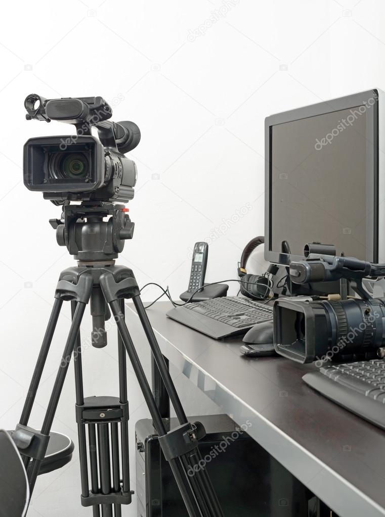 Computer e mezzi hw e sw di produzione di informazioni: i trucchi del mestiere